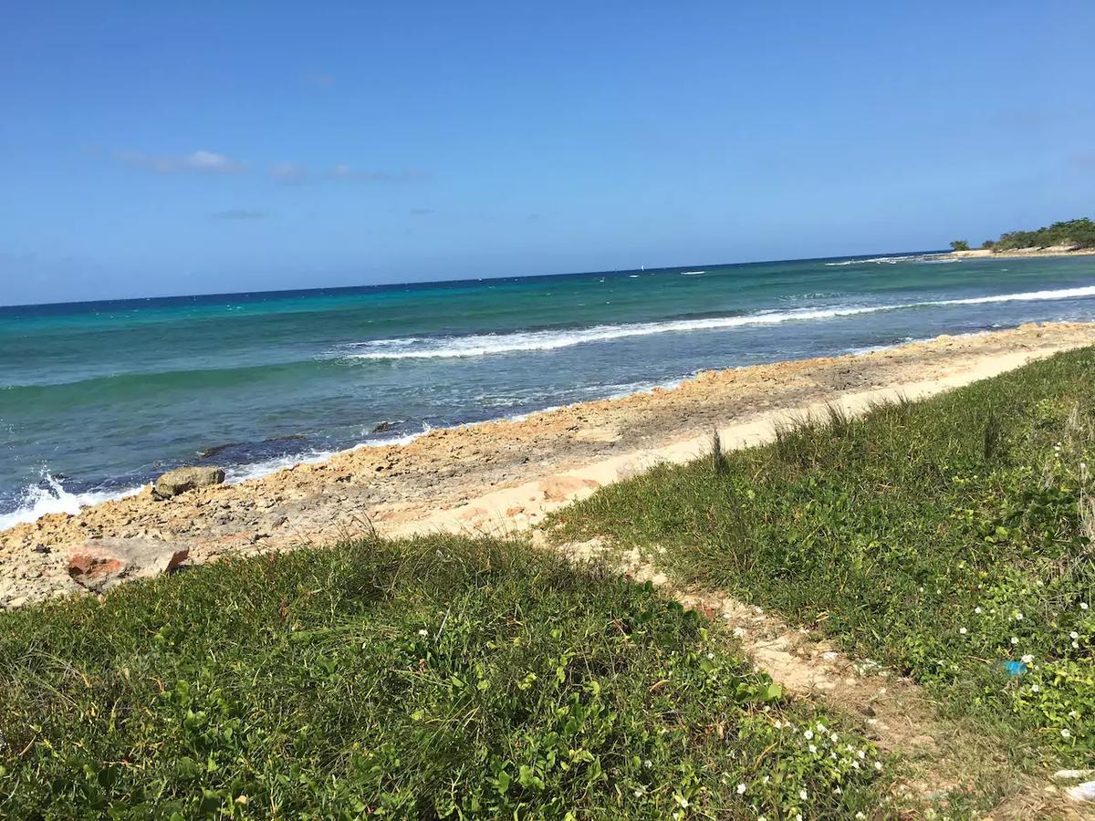 Family Complex Beside Beach W/Pool Montego Bay #1 Εξωτερικό φωτογραφία