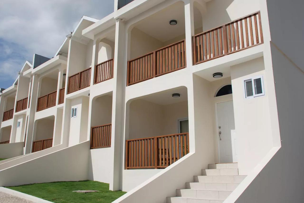 Family Complex Beside Beach W/Pool Montego Bay #1 Εξωτερικό φωτογραφία