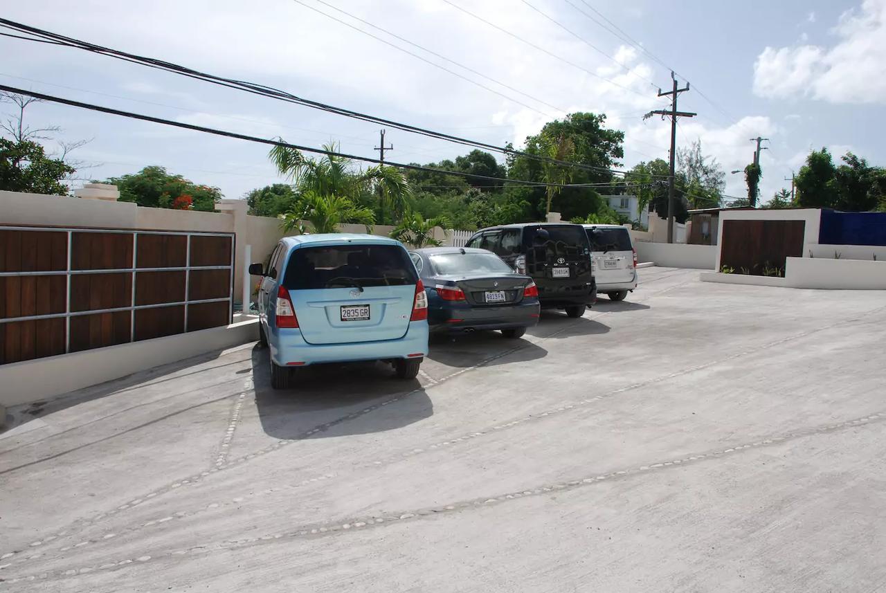 Family Complex Beside Beach W/Pool Montego Bay #1 Εξωτερικό φωτογραφία